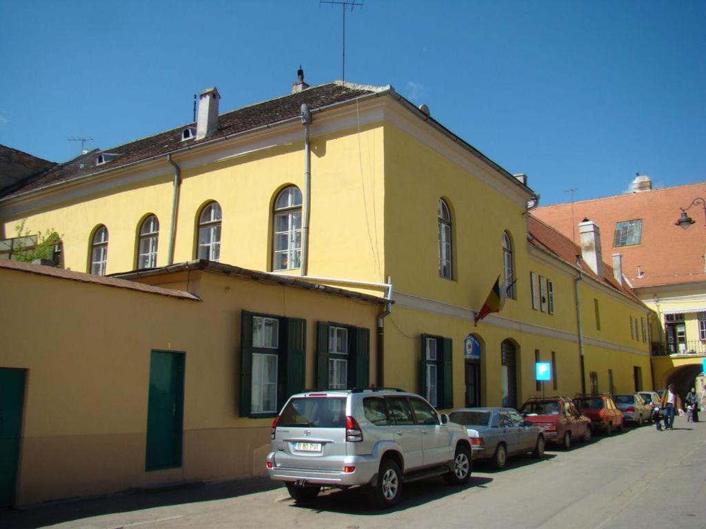 Central Square Studios Sibiu Exterior photo